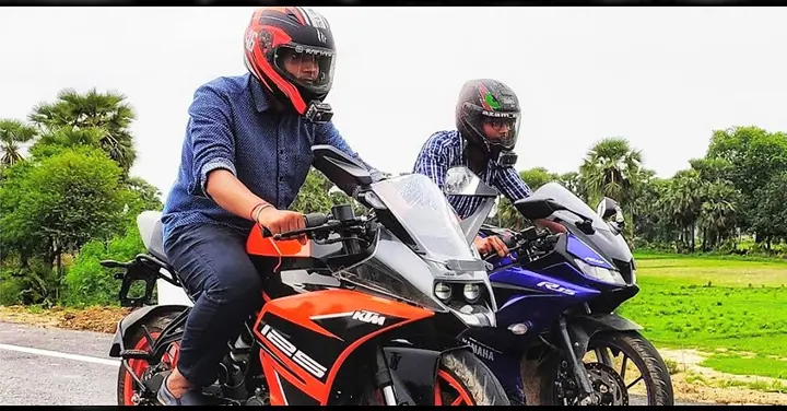 Drag Race: KTM RC 125 vs Yamaha R15 Version 3