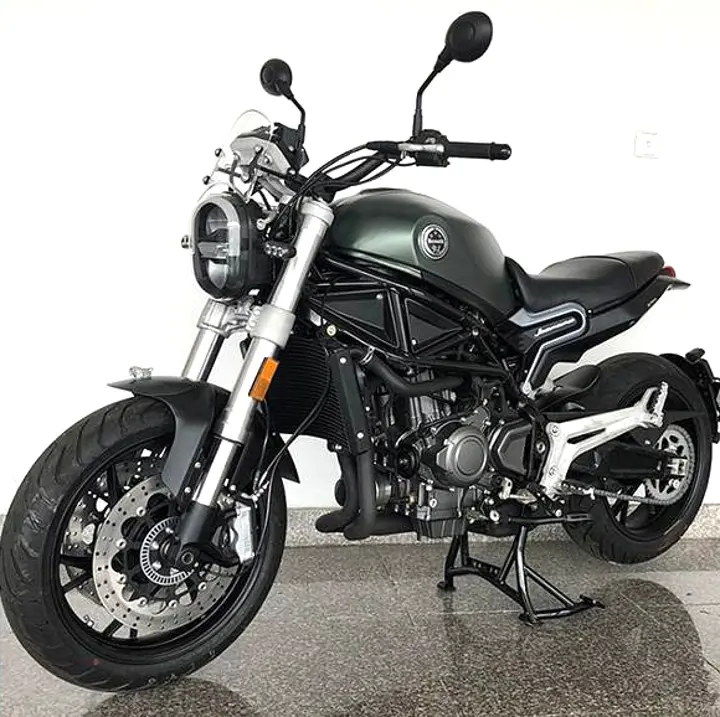 Production-Spec Benelli Leoncino 800