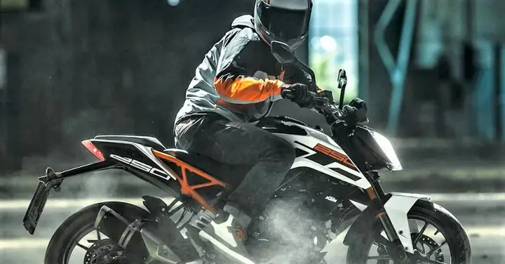 KTM Duke 250 Available with Old Bike Exchange Offer