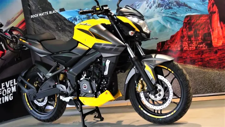 Yellow Bajaj Pulsar NS200 Front 3-Quarter View