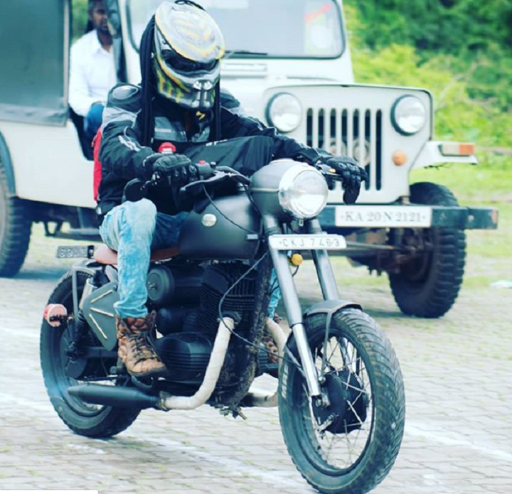 Jawa Perak-Inspired Yezdi Motorcycle