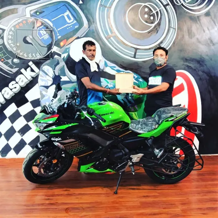 BS6 Ninja 650 Delivered by Aurum Kawasaki