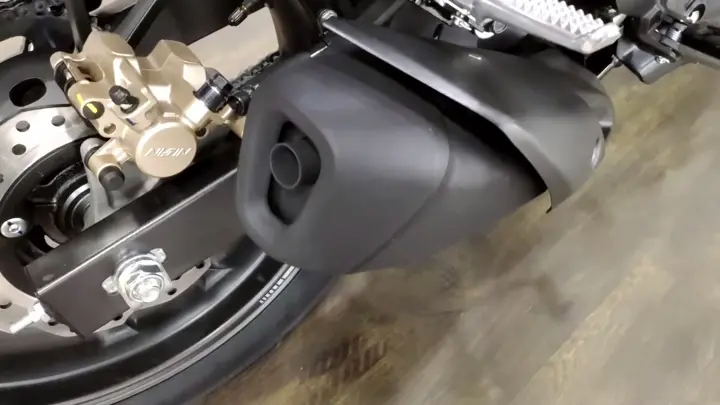 Hornet 2.0 Features a Short Muffler