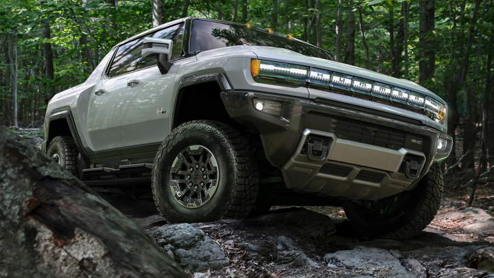 New GMC Hummer SUV Front 3-Quarter View