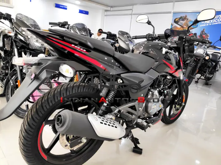 Pulsar 180 Naked Starts Reaching Dealerships
