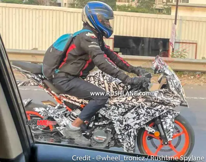 Next-Gen KTM RC 200 Sportbike Spotted Testing in India