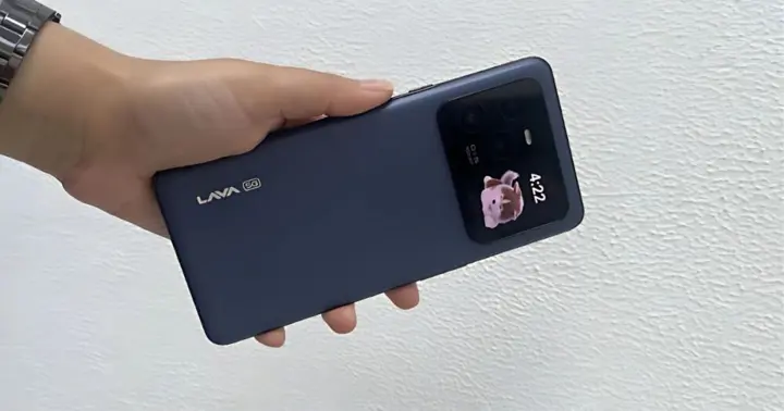 Lava Agni 3 in hand