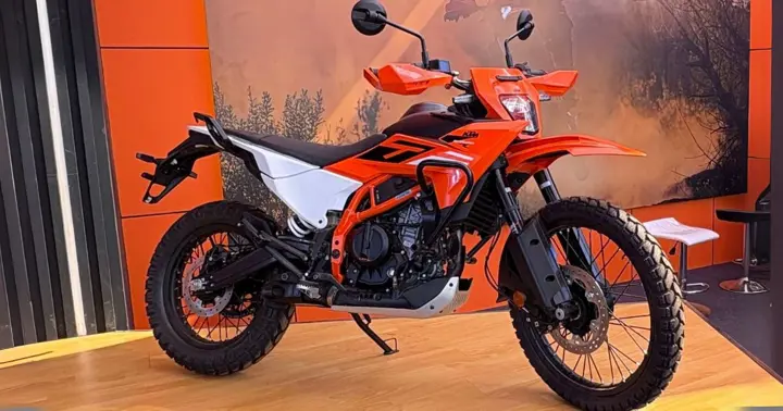 KTM's 2025 390 ADV